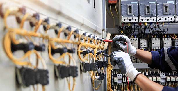 Professional Electrician technician working in Lillian, AL